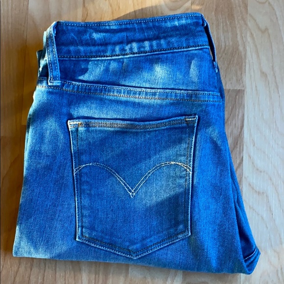 High Waisted Levi’s - Picture 5 of 5